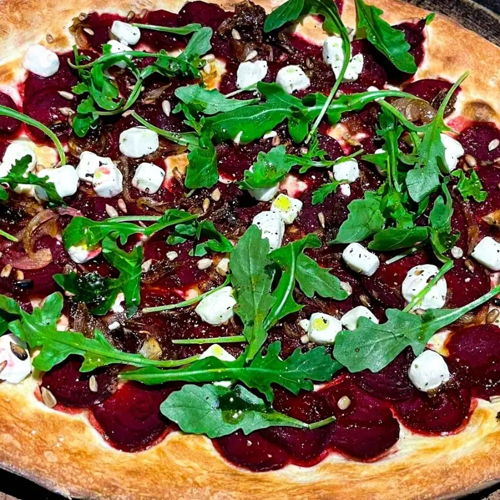 creation thumb for Pizza with beetroot