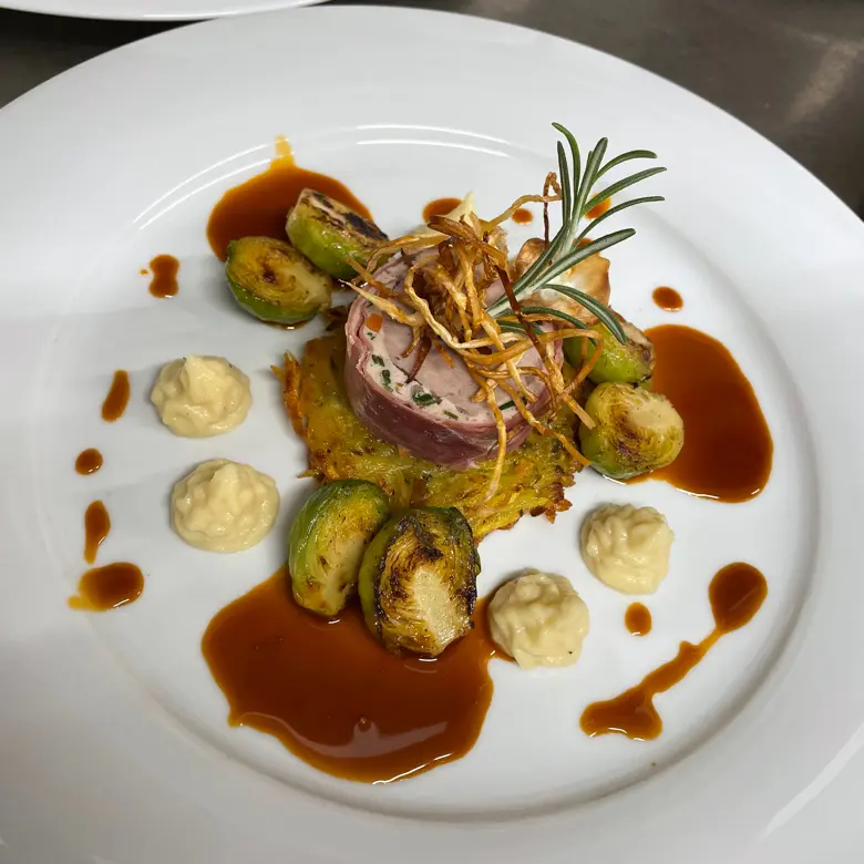 creation thumb for Gefülltes Schweinefilet im Serranomantel