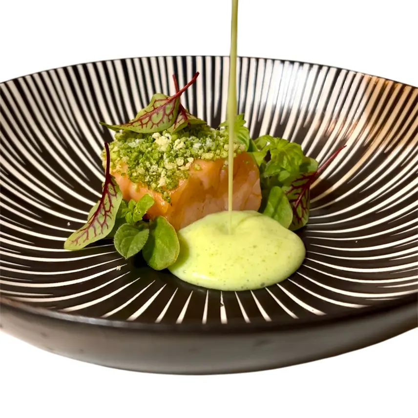 creation thumb for Salmon in crumble di erbe con olio di cottura🍃 e salsa di kefir