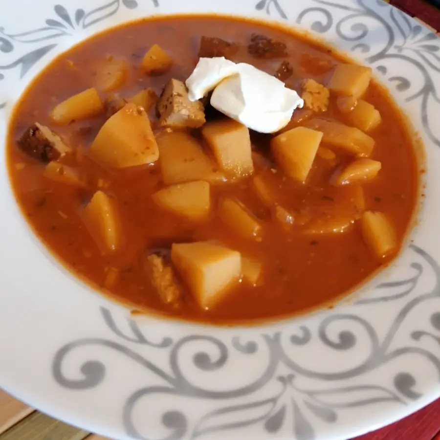 creation thumb for Räuchertofugulasch
