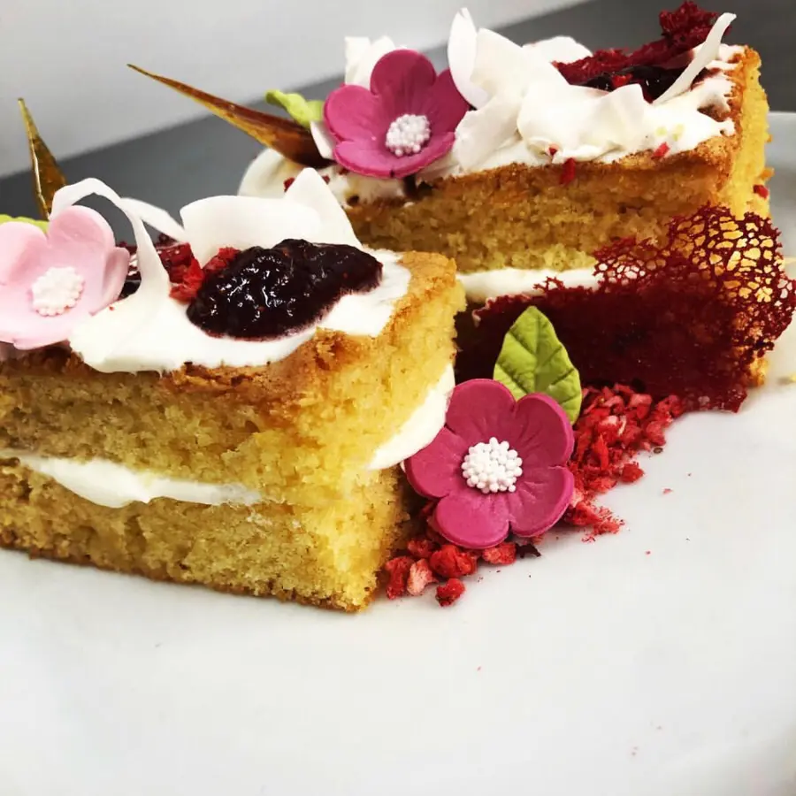 creation thumb for Victoria sponge