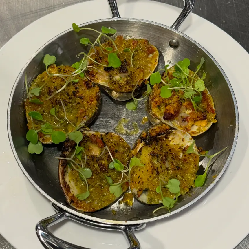 creation thumb for Clams with chorizo butter