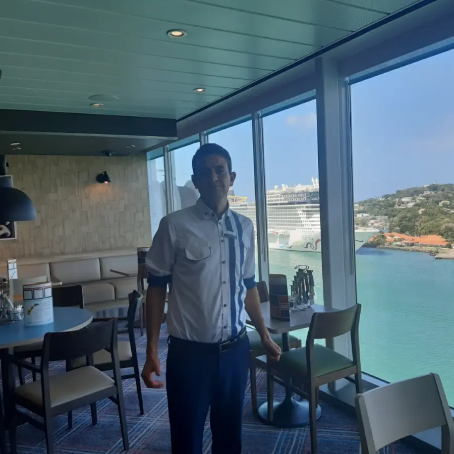 creation thumb for Anckelmanplatz Mein Schiff 2