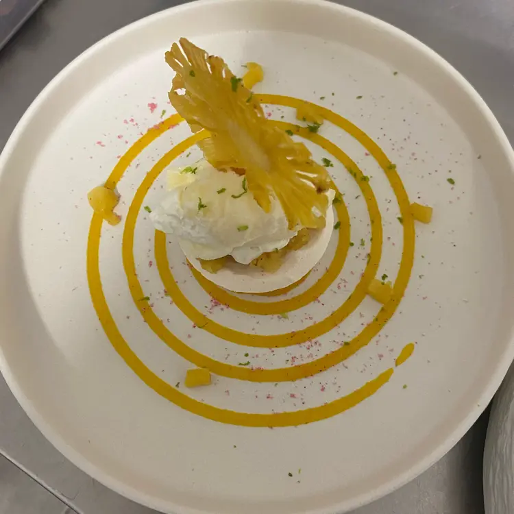 creation thumb for Vacherin ananas victoria baie rose 