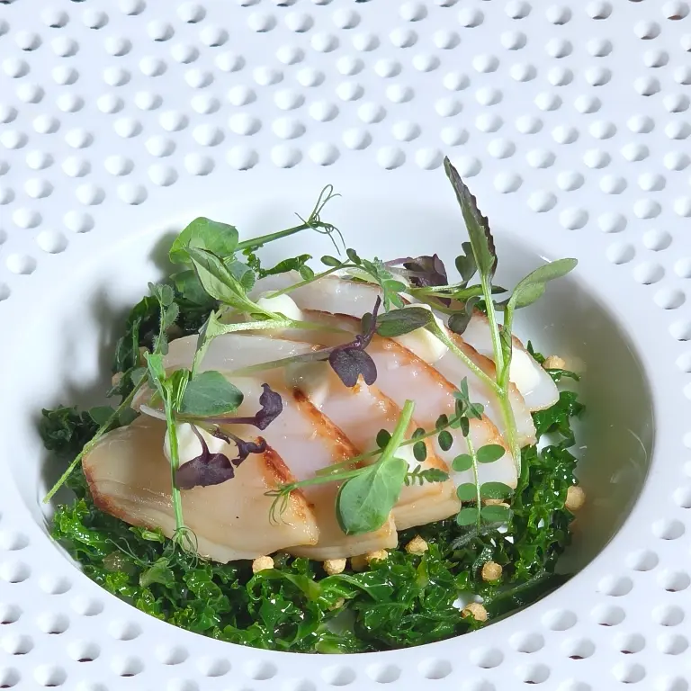creation thumb for Kale Wakame-Style Salad & Scallop Tataki