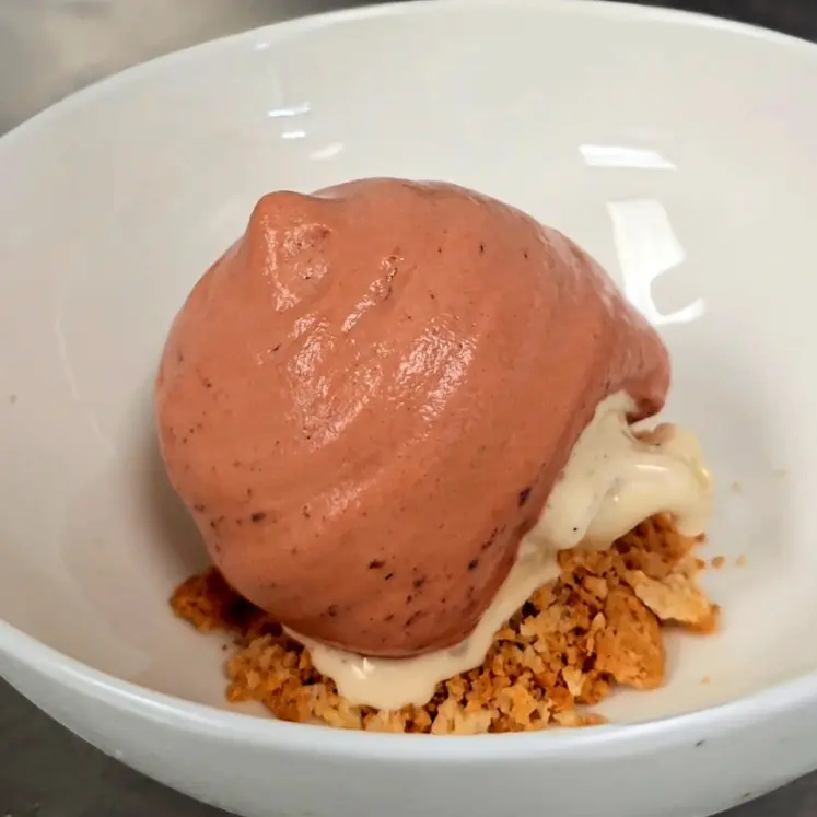 creation thumb for Concha Bread Ice Cream