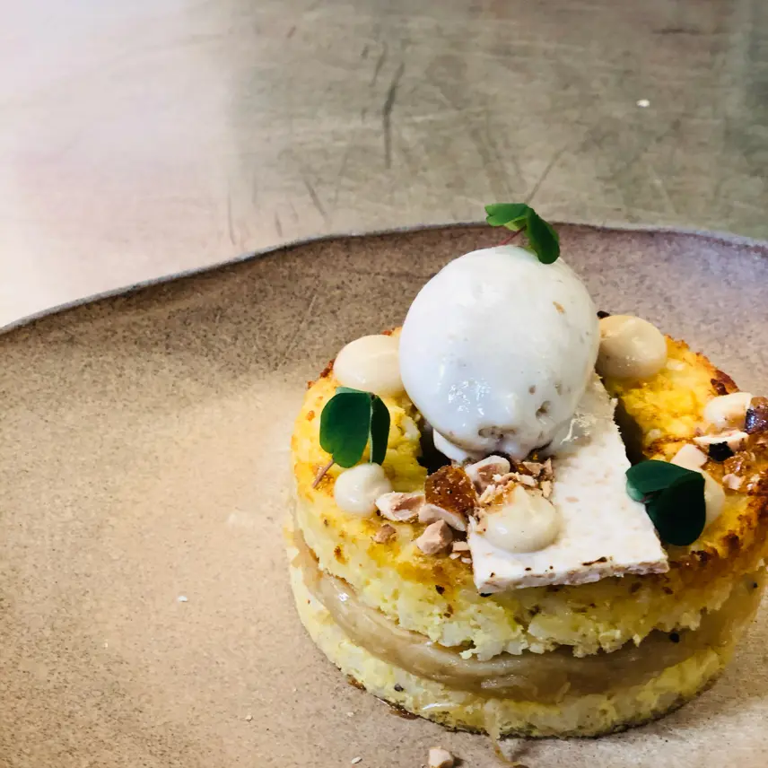 creation thumb for Rice souffle, apple, hazelnut, white chocolate