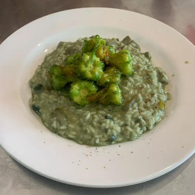 creation thumb for Veg risotto of artichokes and courgettes’ flowers