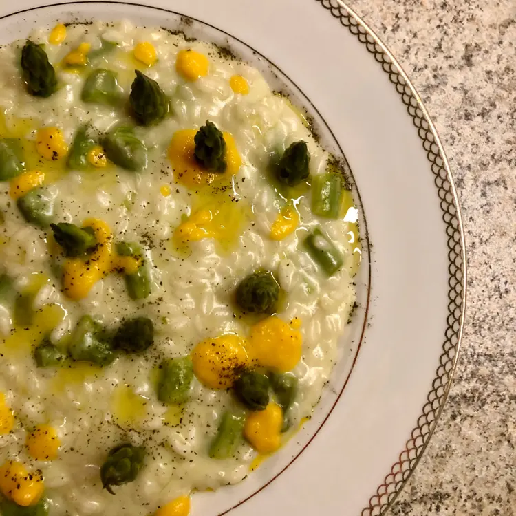 creation thumb for Risotto with asparagus, carrot cream with Sichuan pepper and