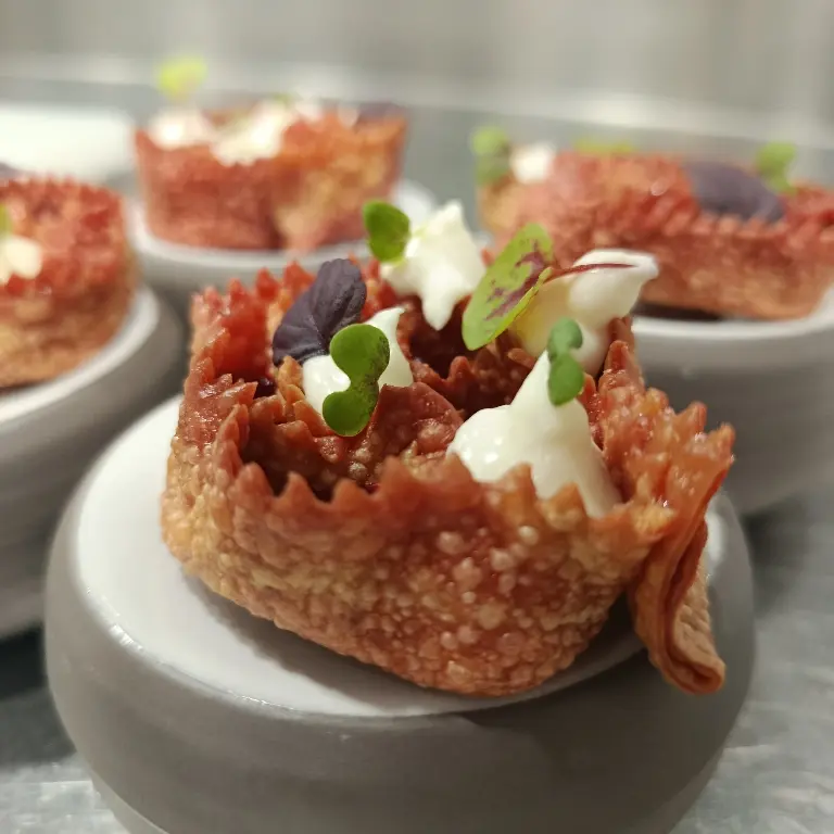creation thumb for Tartelletta di pasta fritta con crema di Grana Padano
