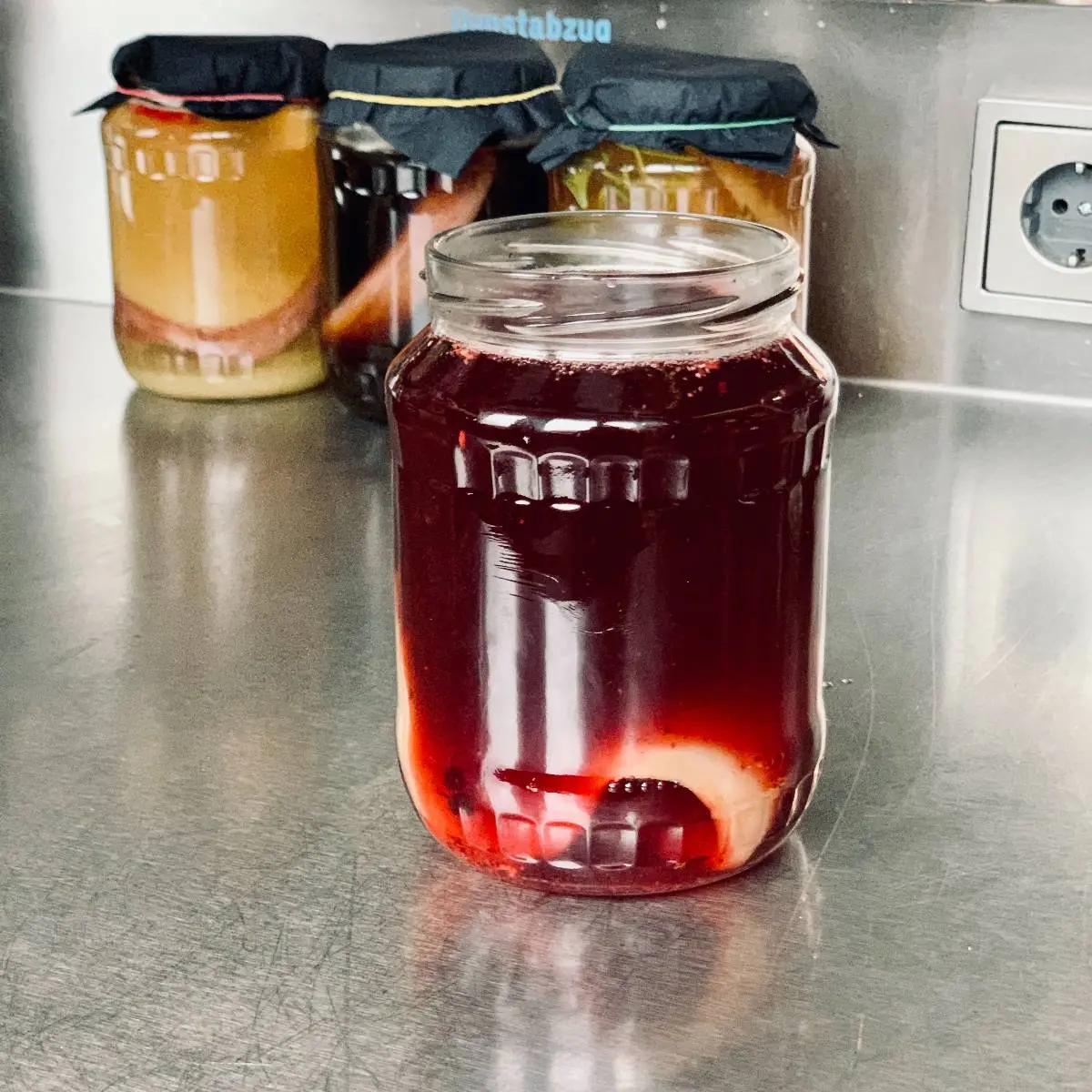 creation thumb for Beeren-Kombucha