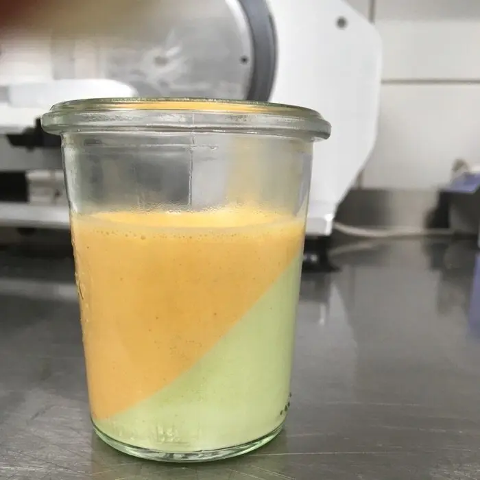 creation thumb for Wildkräuter und Paprika Panna Cotta