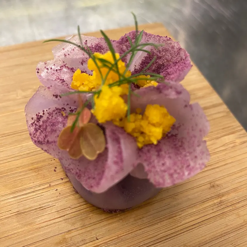 creation thumb for Purple Sweet Potato Flower Dumpling 