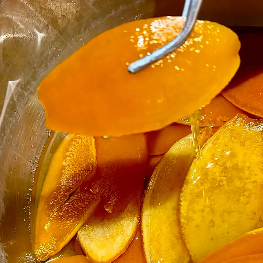 creation thumb for Candied orange peels 🍊