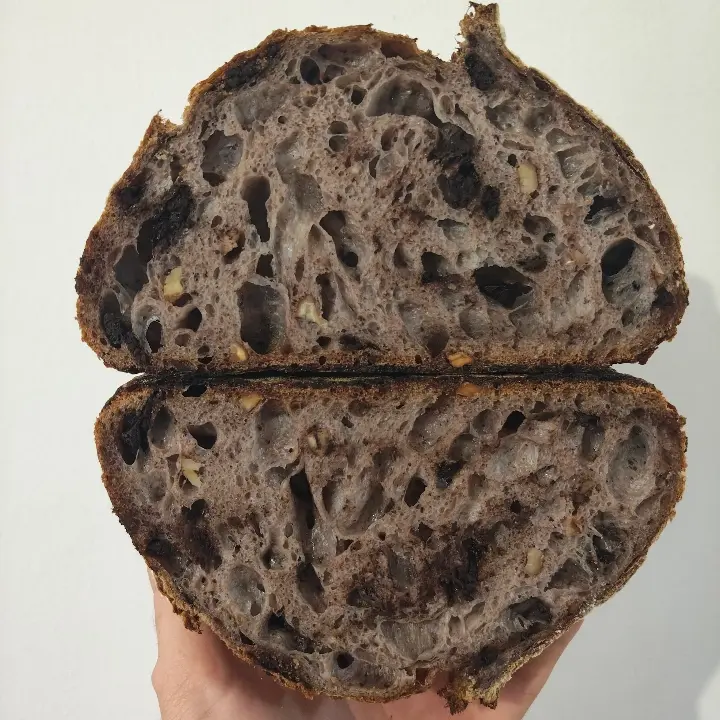 creation thumb for Pan de chocolate negro y nueces