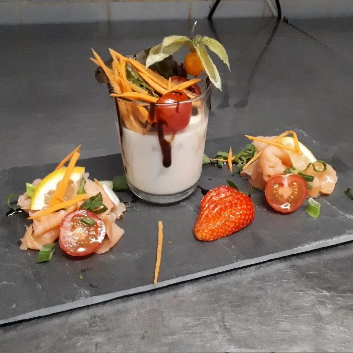 creation thumb for Spargelterrine im Glas mit Kirschtomaten und Rauchlachs