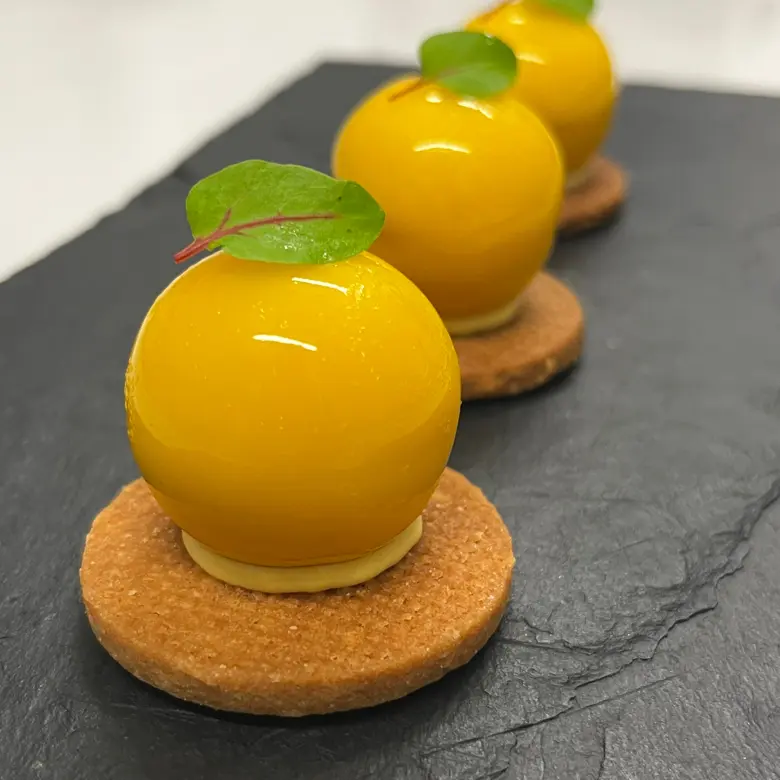 creation thumb for Mango petit four 🥭