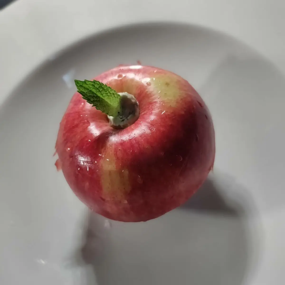 creation thumb for The apple