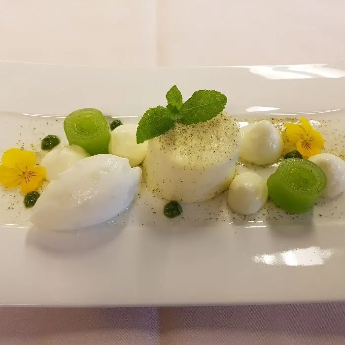 creation thumb for Gin Tonic also Dessert
