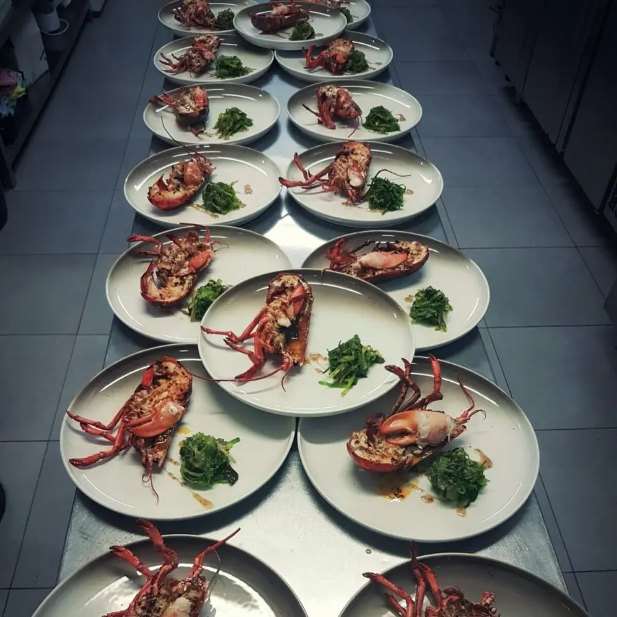 creation thumb for Lobster with butter herbs and wakame salad
