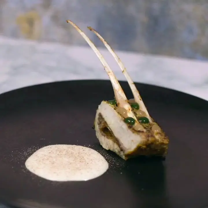 creation thumb for Côtes De Poisson Spade, Espuma D'aubergine Fumée
