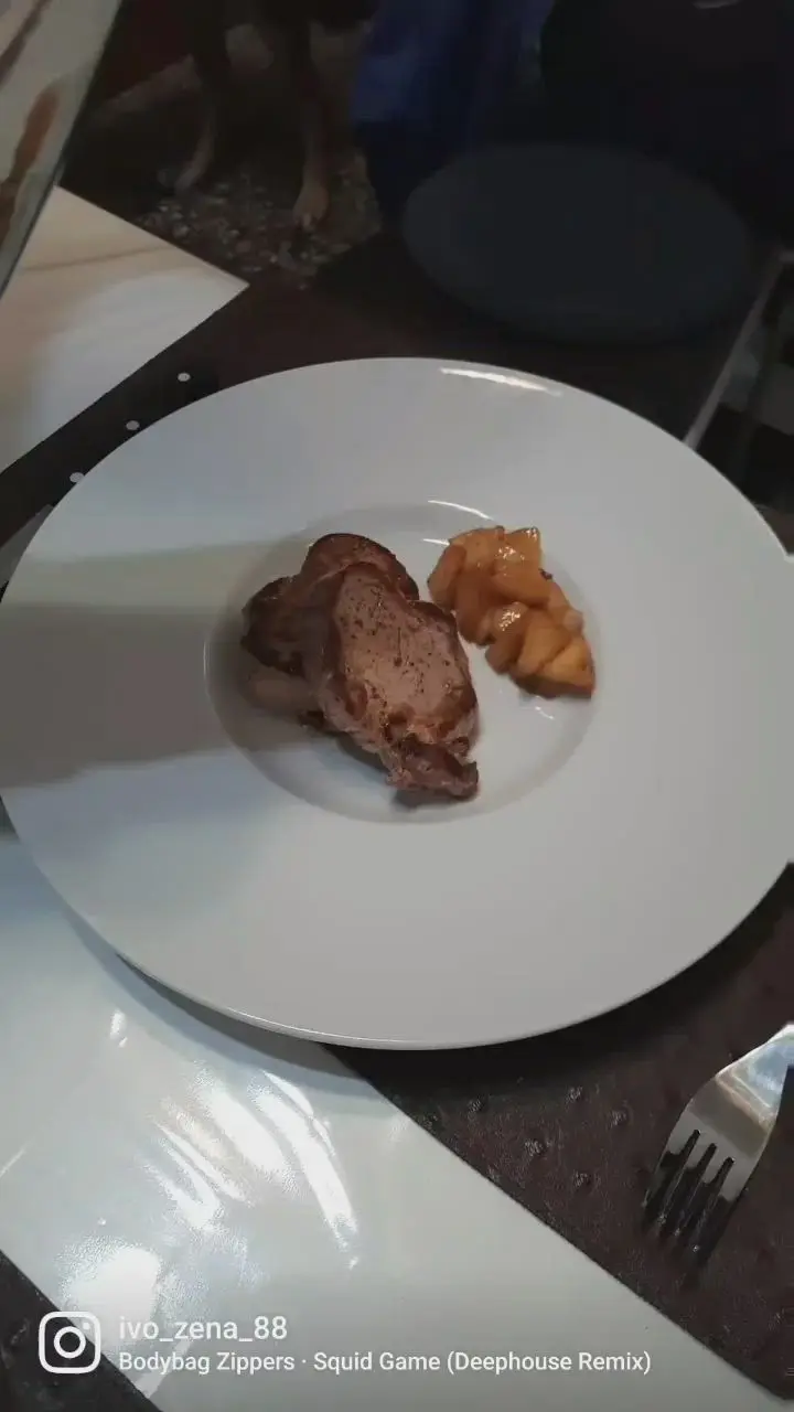 creation thumb for Pork tenderloin in red wine sauce
