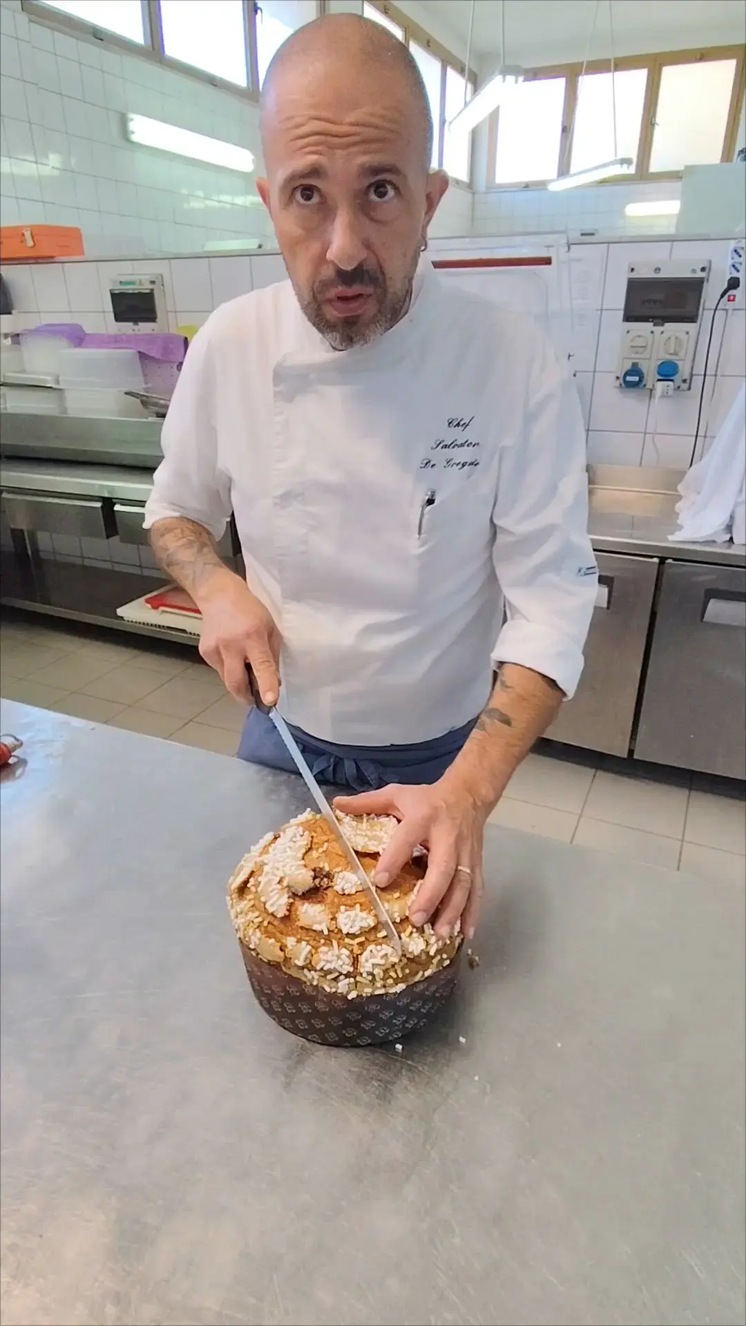 creation thumb for Panettone cutting 😎