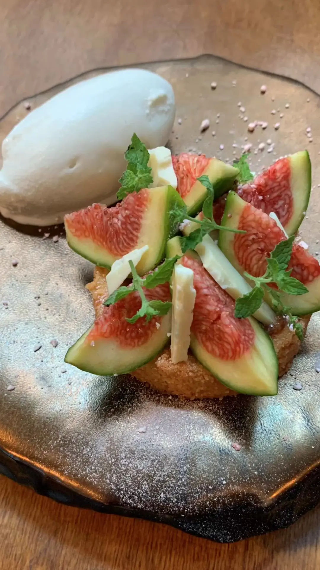 creation thumb for Fig Pastry with Fig Leaf Ice Cream