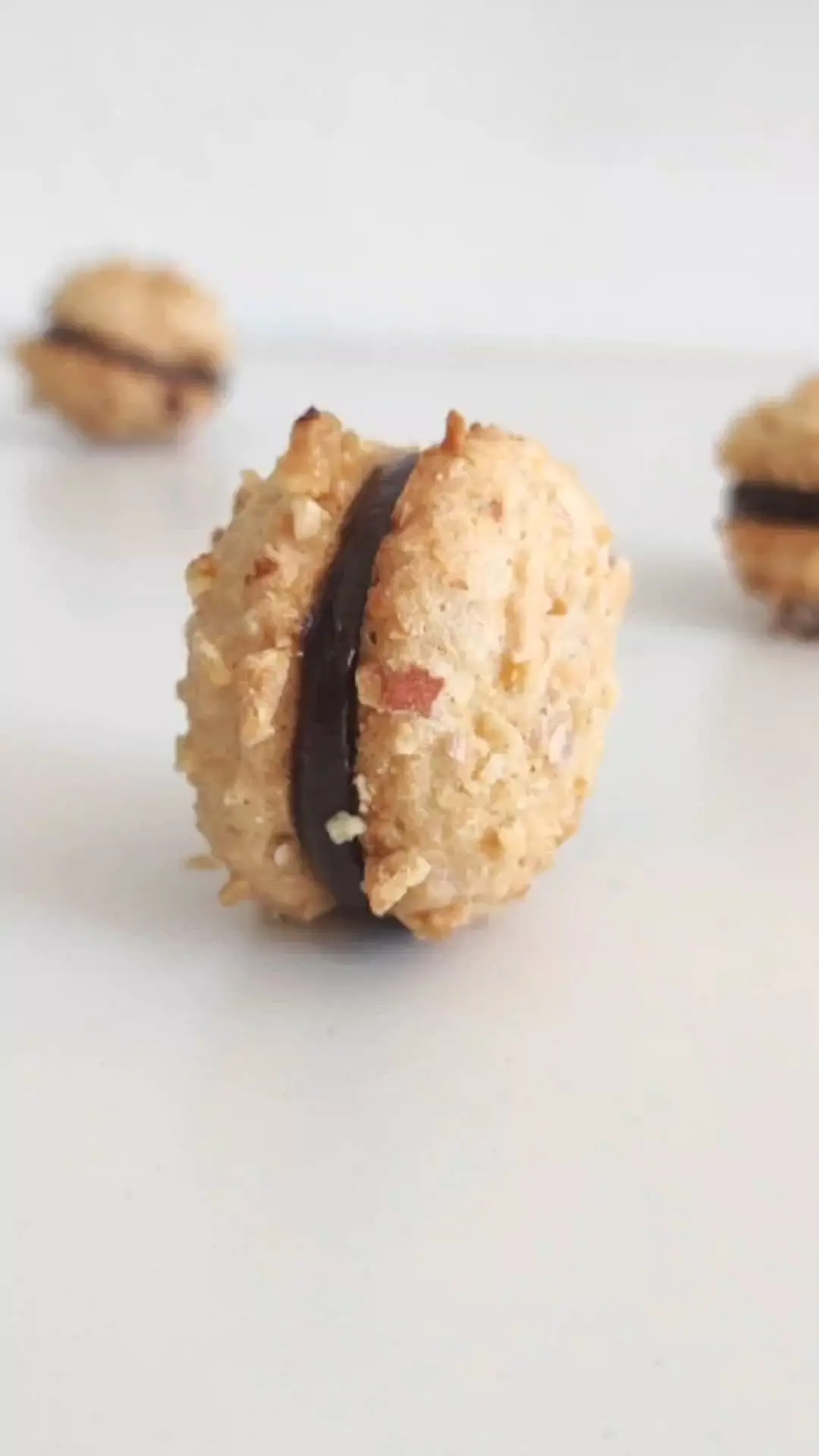 creation thumb for Réglisse, petit four cacahuète
