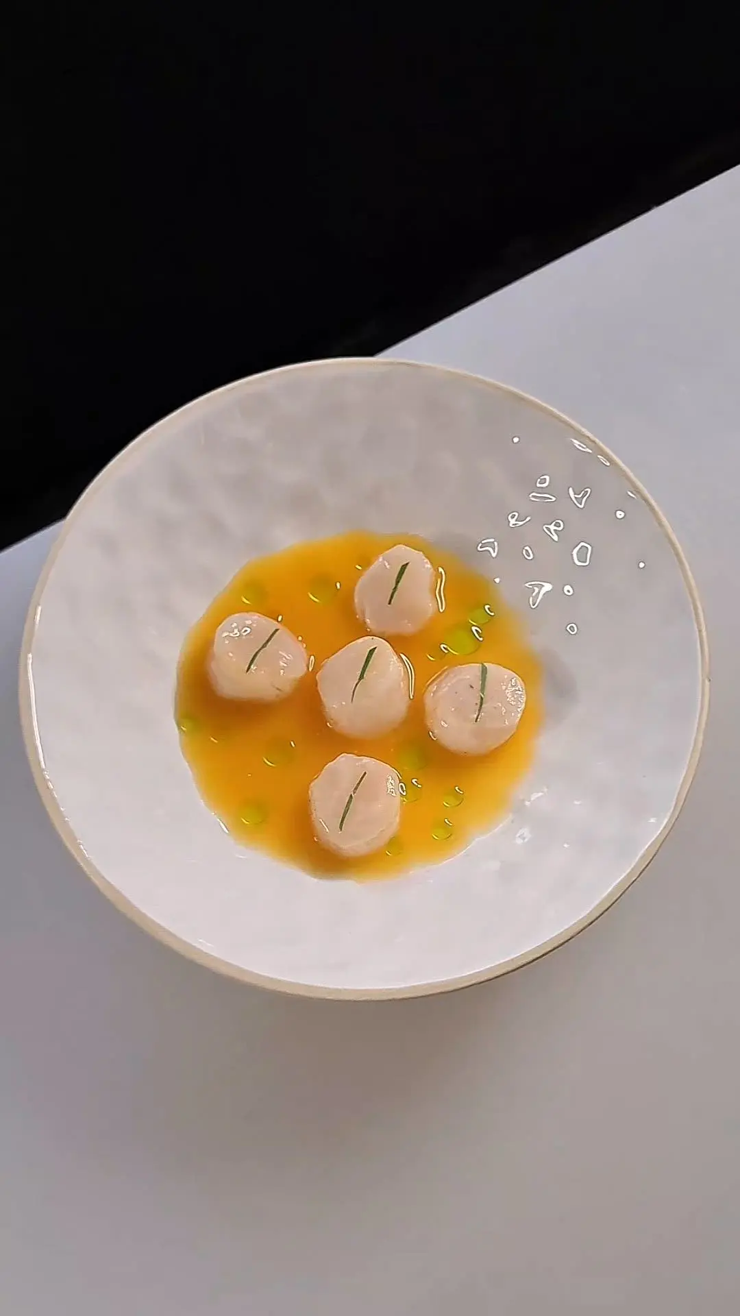 creation thumb for Umami scallops with Passionfruit