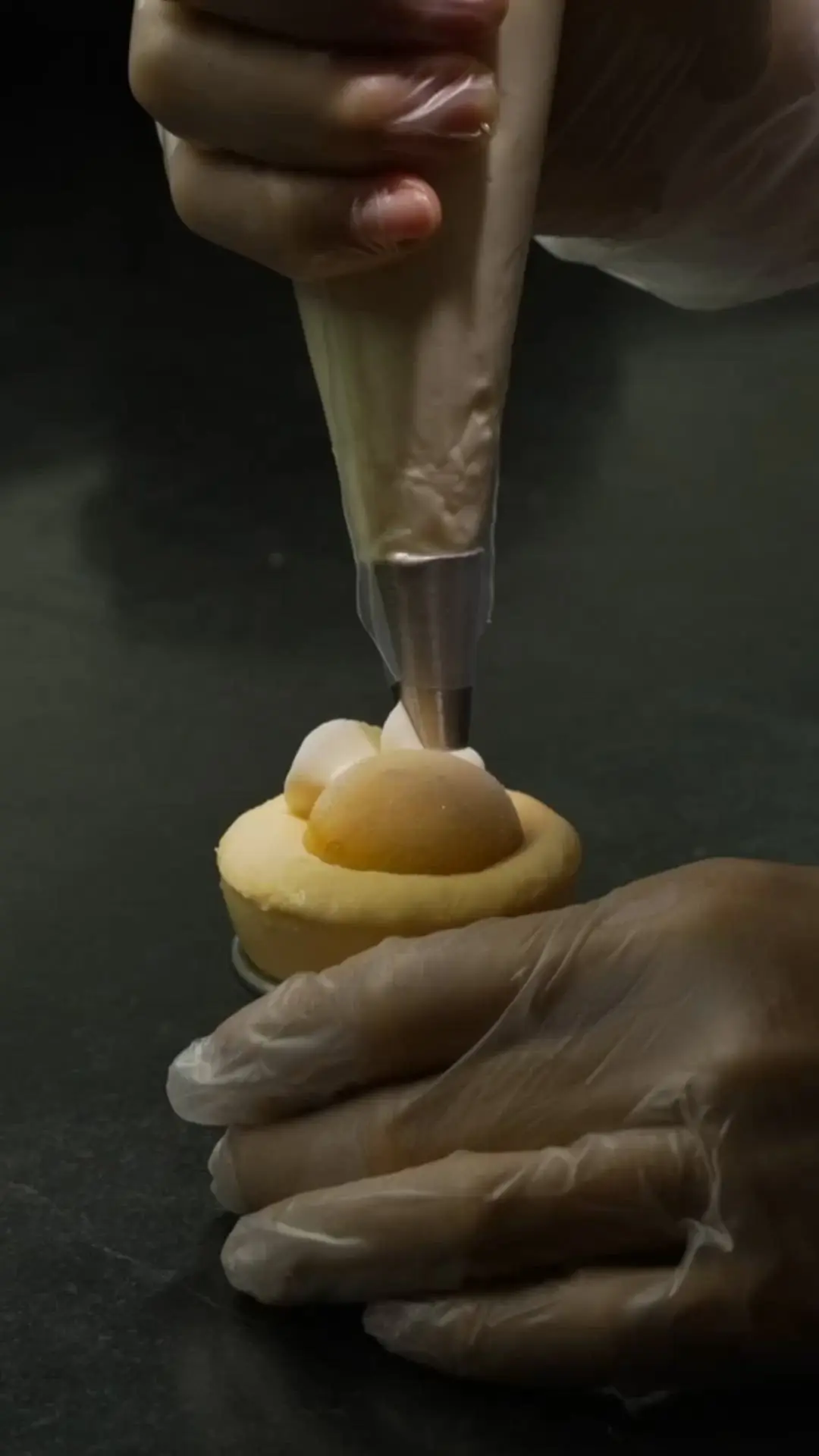 creation thumb for Mounted White Chocolate Ganache