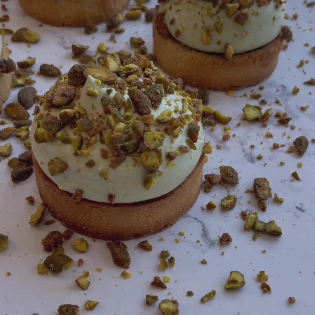 creation thumb for 100% Pistachio tarts 💚