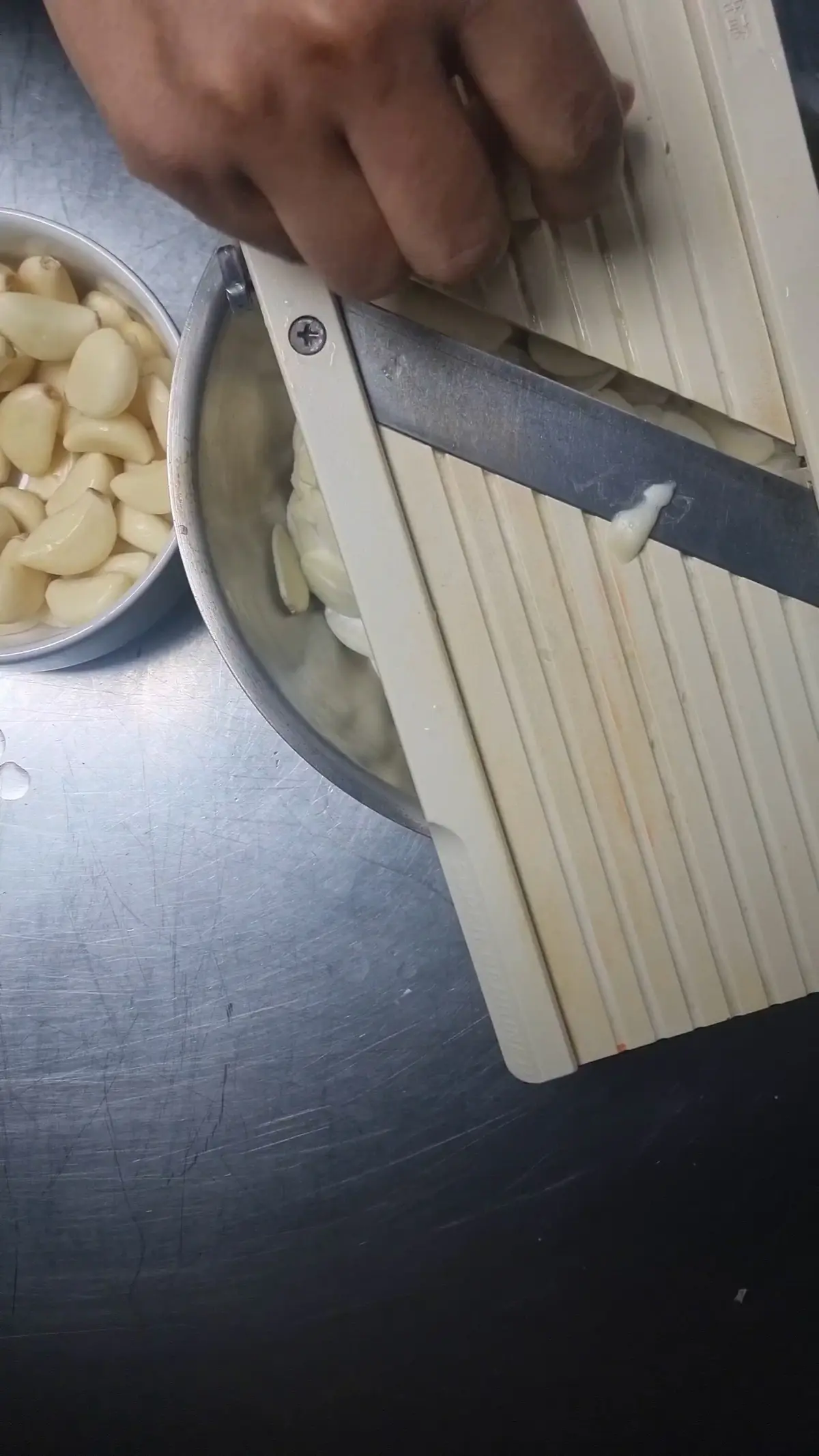 creation thumb for Garlic chips