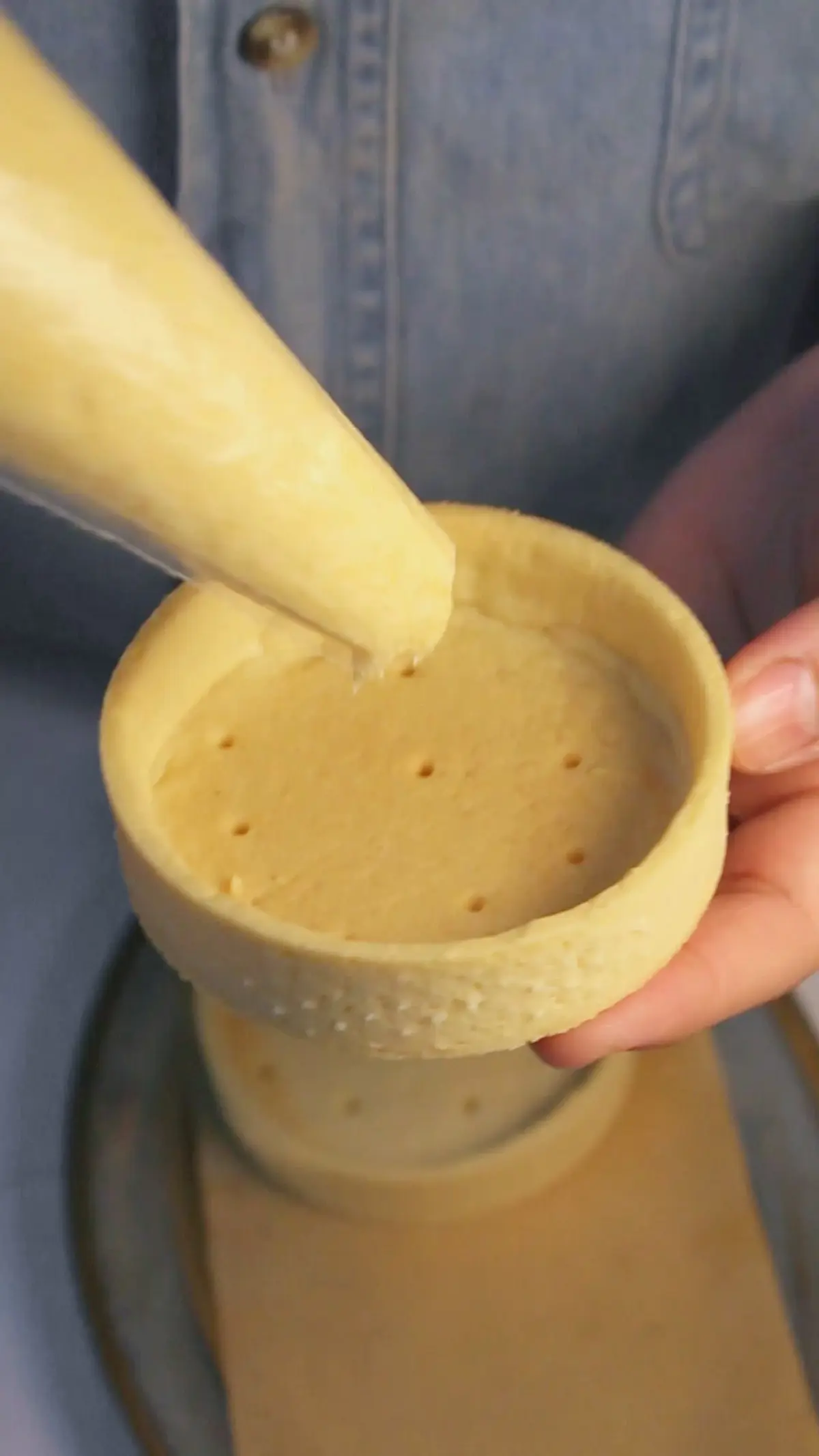 creation thumb for Almond cream