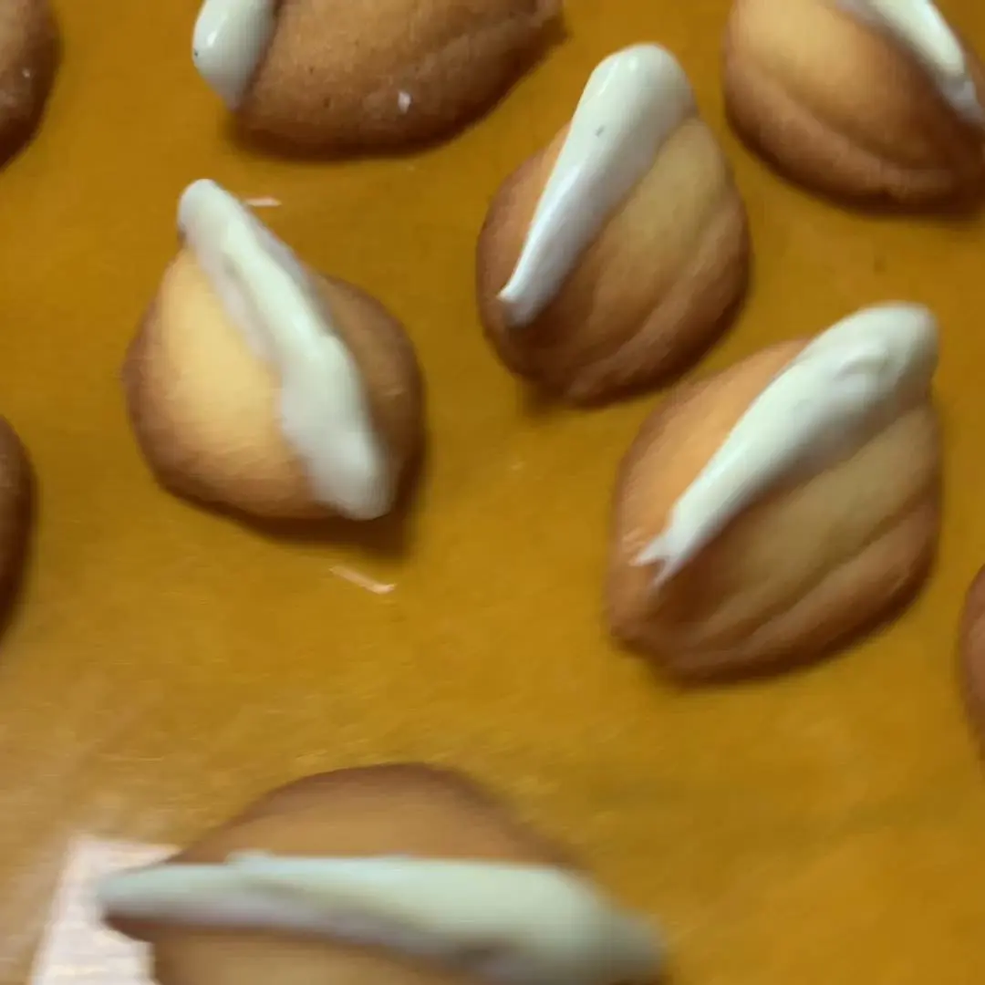 creation thumb for St. Honoré Sablé Cookies
