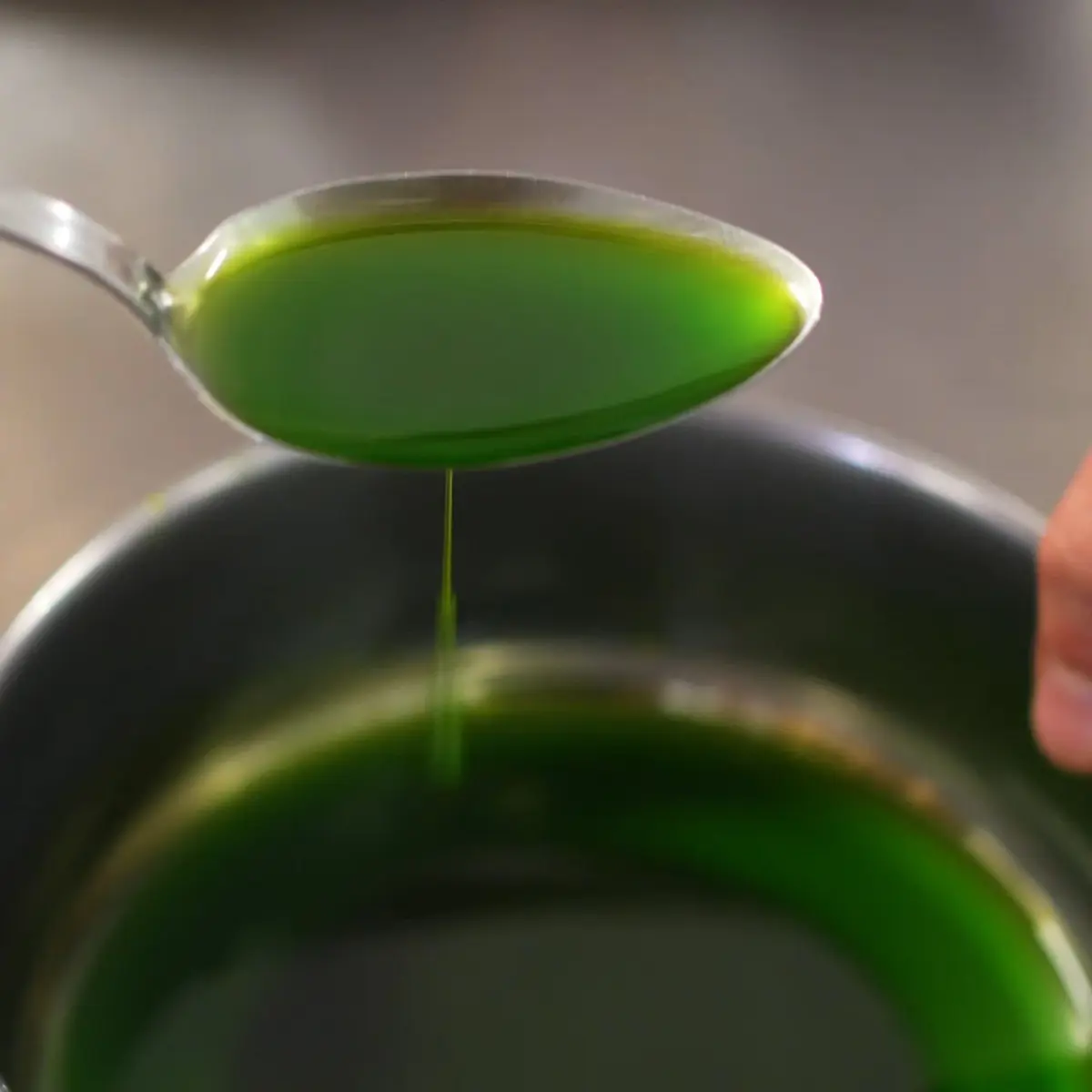 creation thumb for Parsley oil