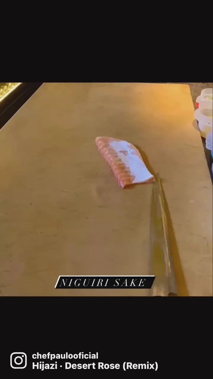 creation thumb for Salmon niguiri with caramelized sesame