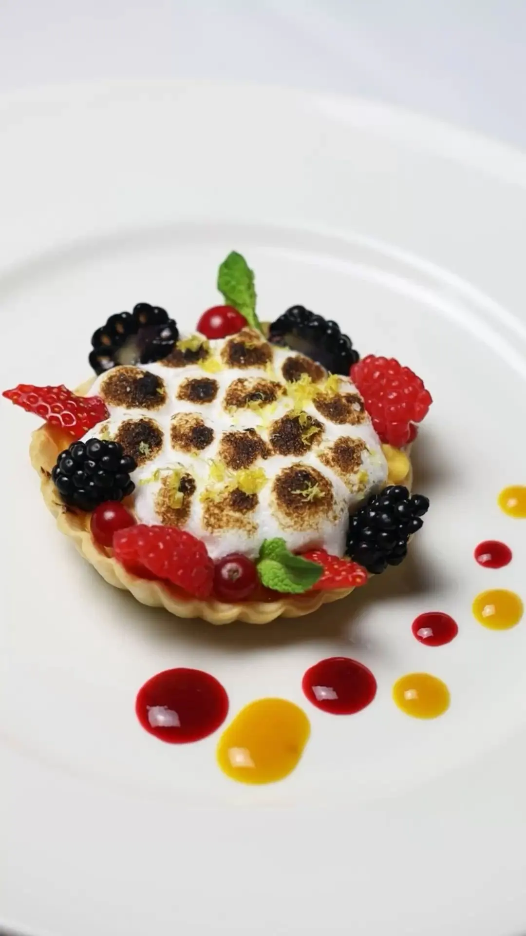 creation thumb for Lemon Cream Tart with Meringue and Berries