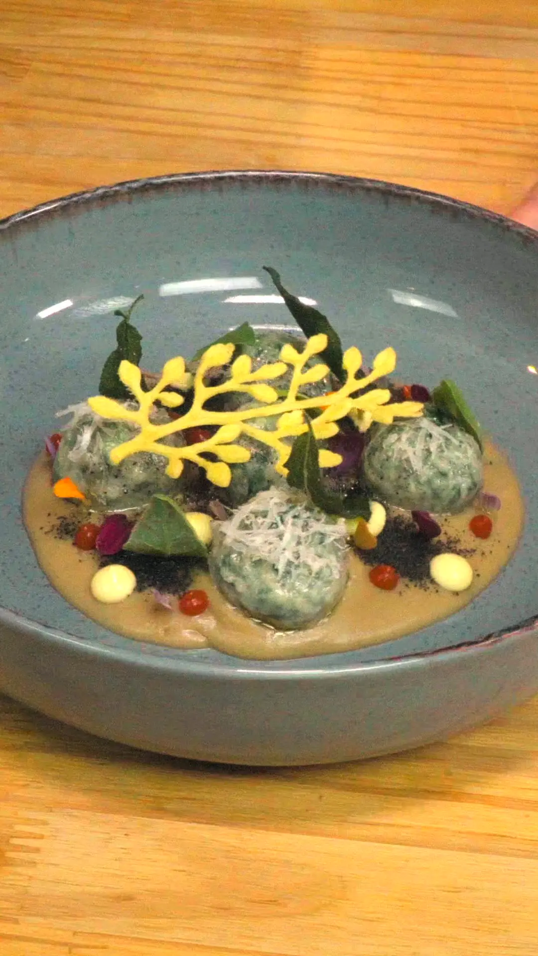creation thumb for Gnudi Toscani, burnt brazialian root pure & sage