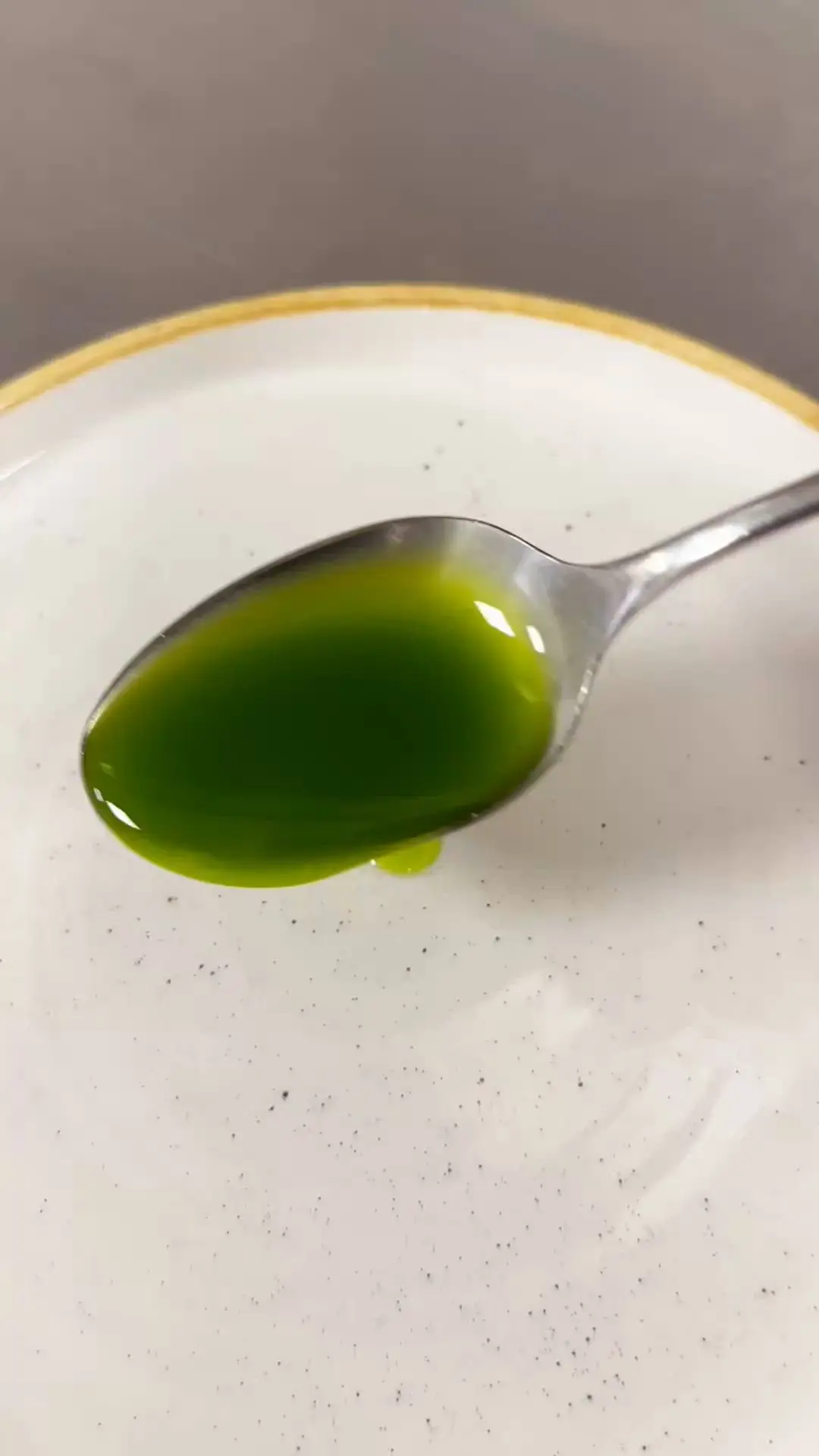 creation thumb for Dill Oil
