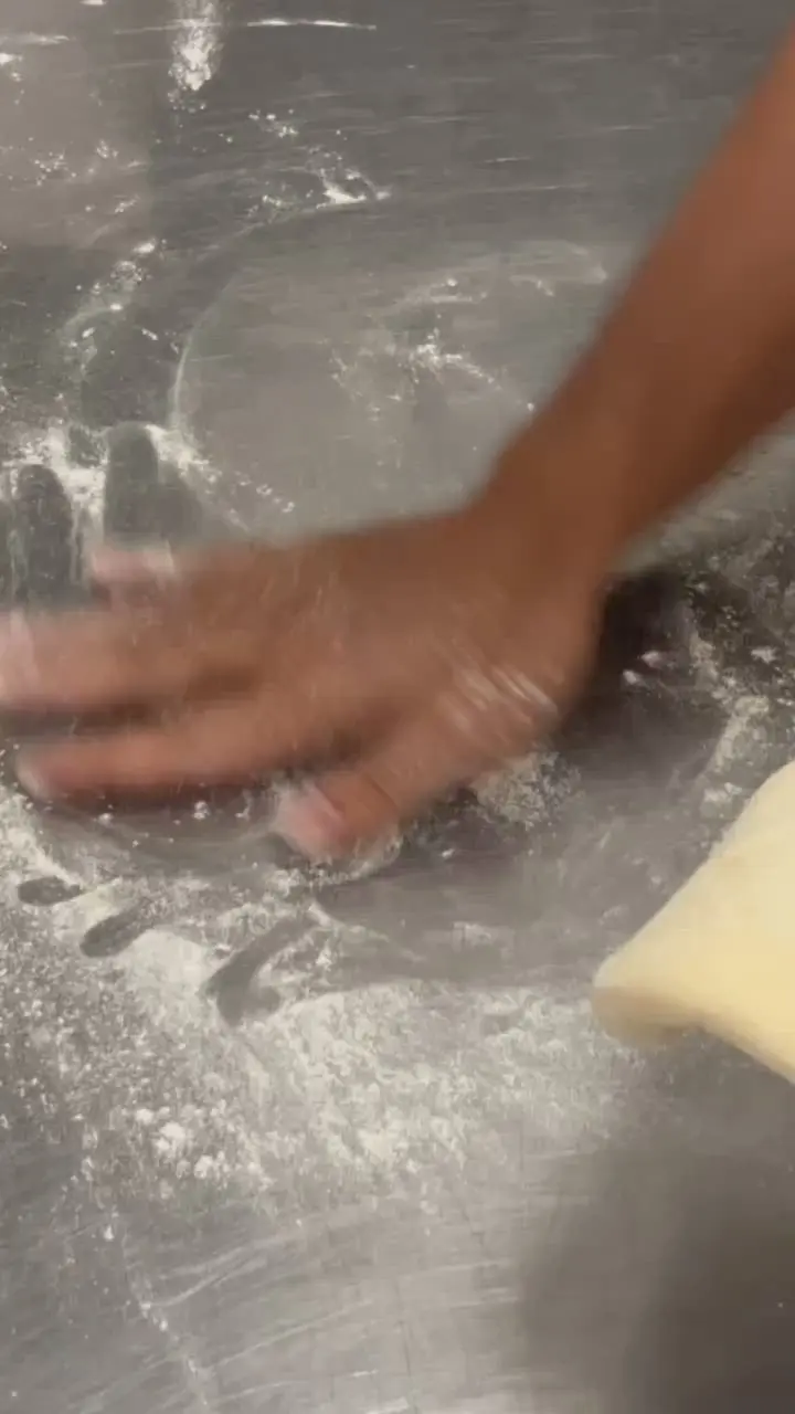 creation thumb for Maldives Tuna Pizza