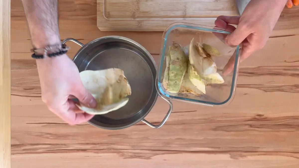 creation thumb for Clear Vegetablefond 🍵