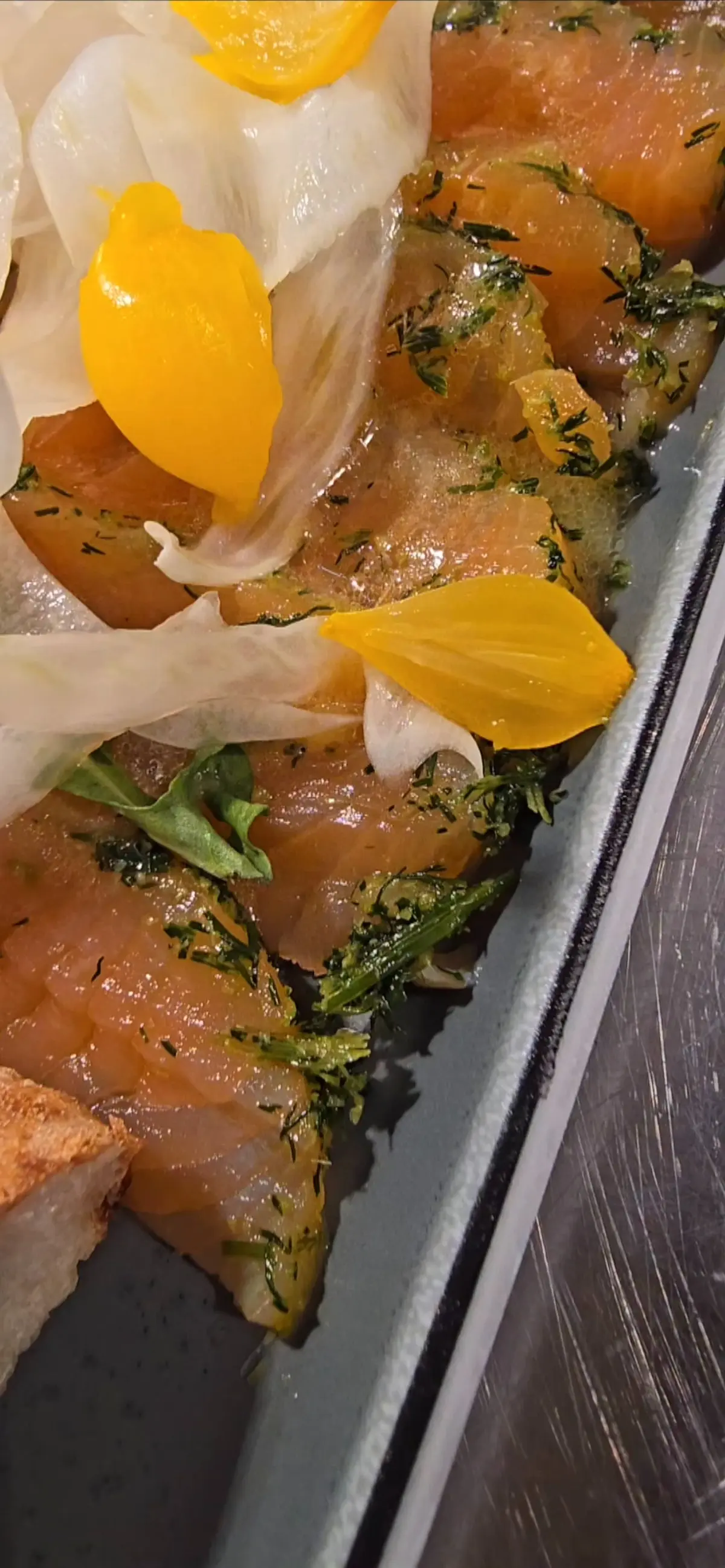 creation thumb for Salmón Gravlax: eneldo, albahaca y limoncillo