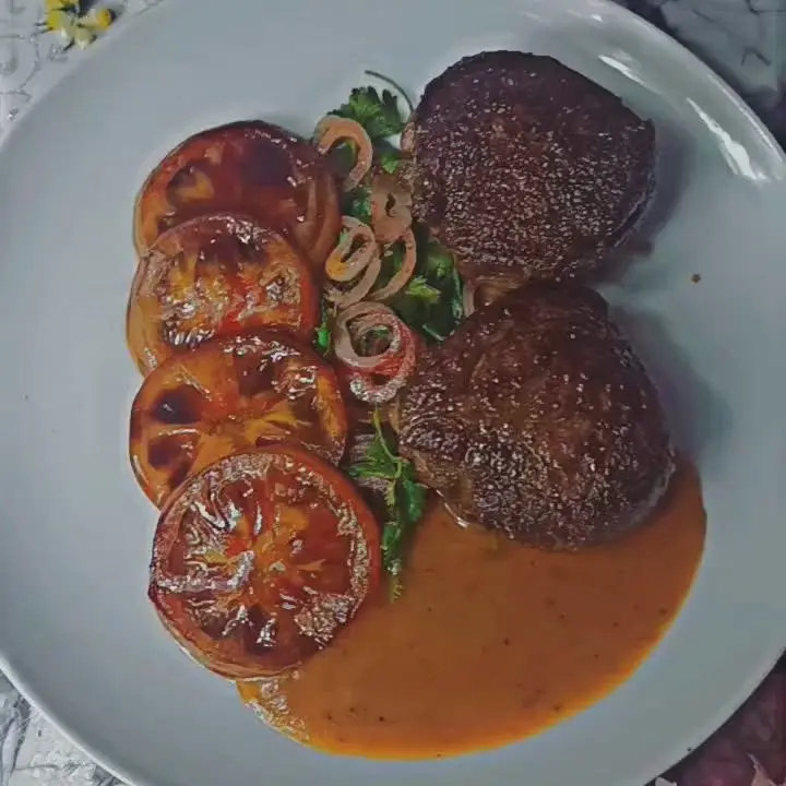 creation thumb for Fillet mignon with balsamic glazed tomatoes
