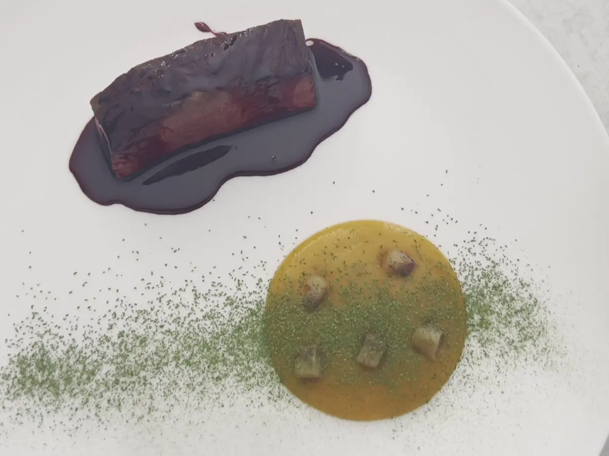 creation thumb for Beef heart, beet and smoked herring reduction & pizzaiola