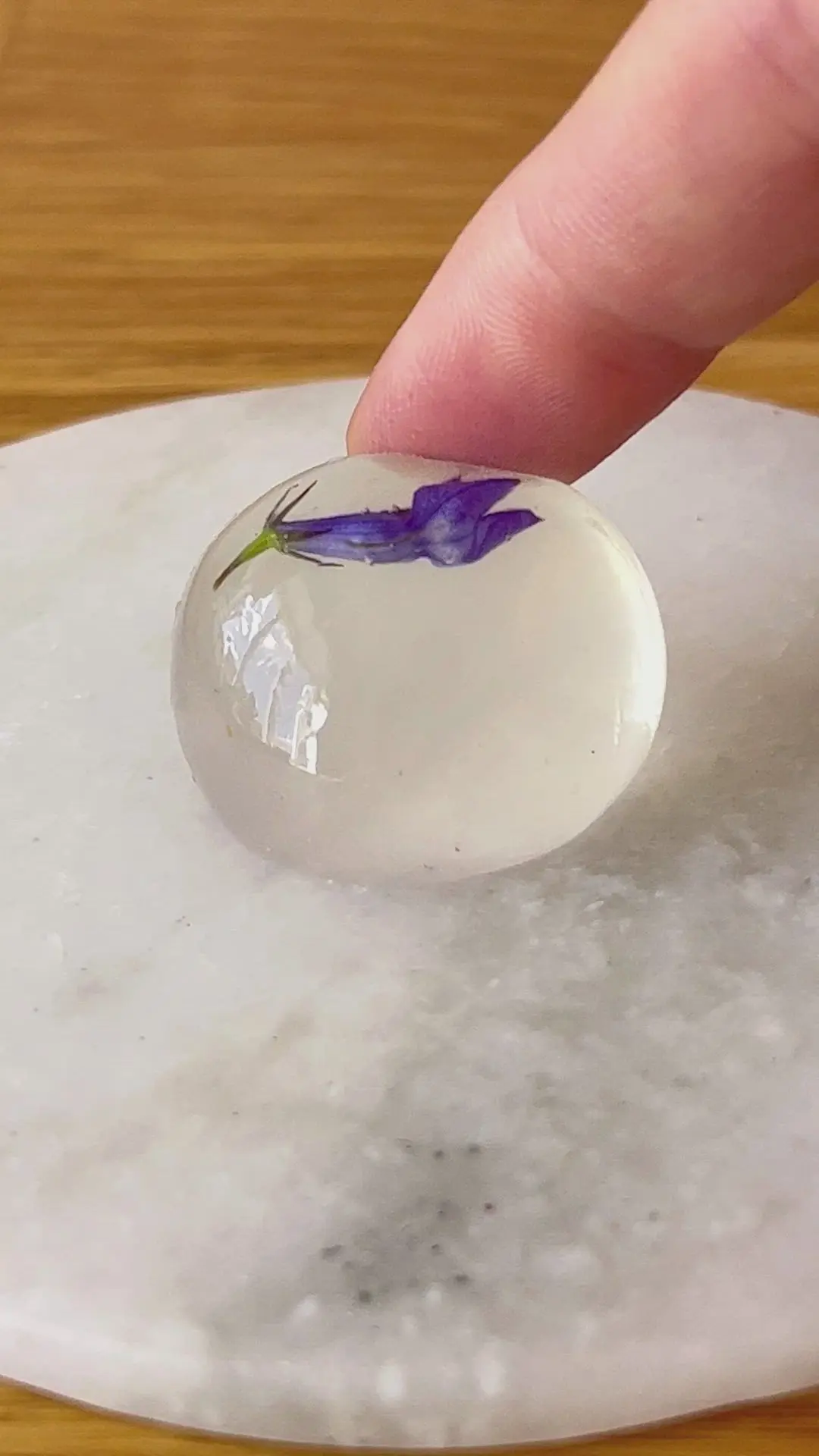 creation thumb for Flower in spheres 