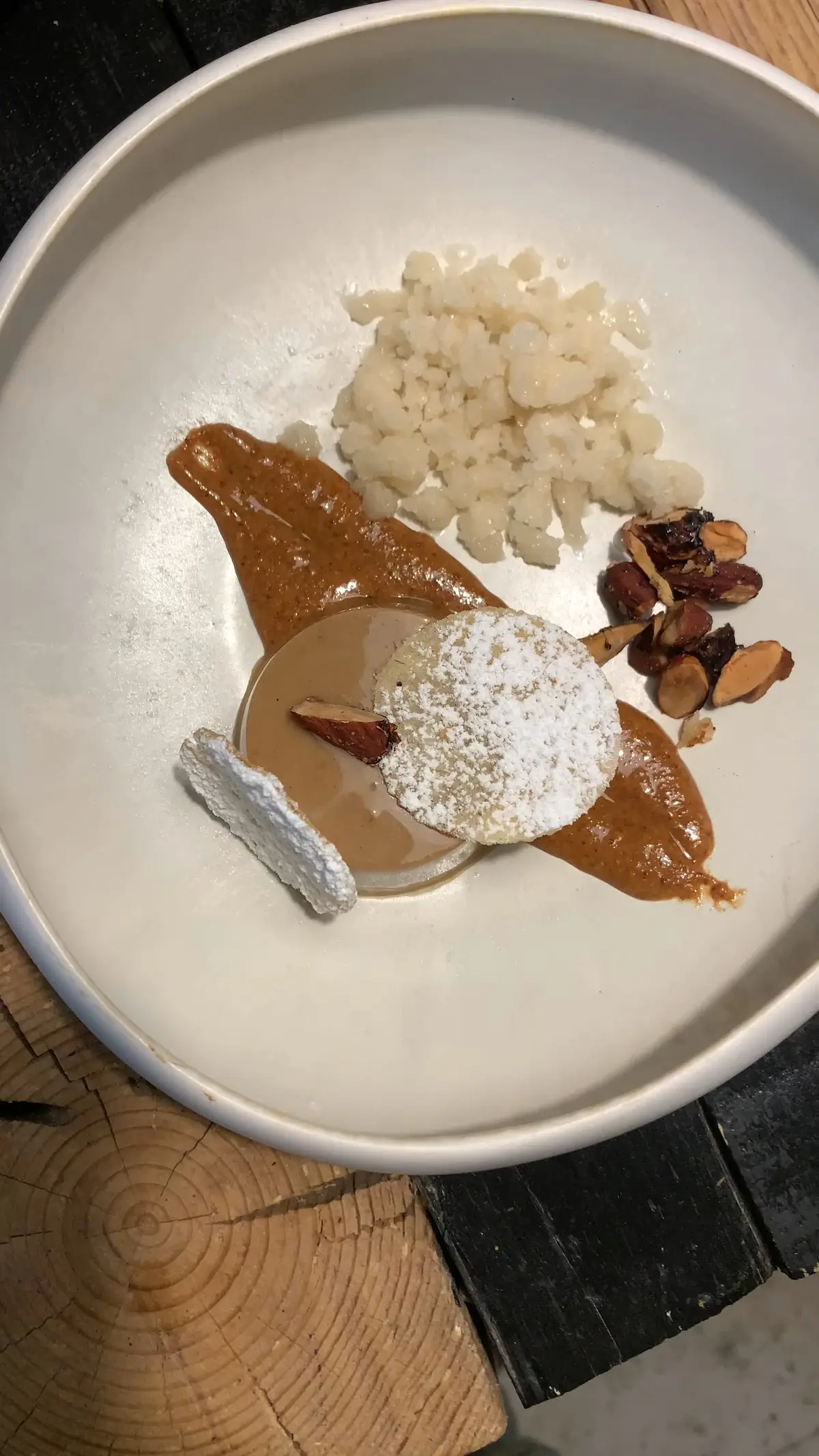 creation thumb for Panna cotta alle mandorle, amlou, granita di mandorle