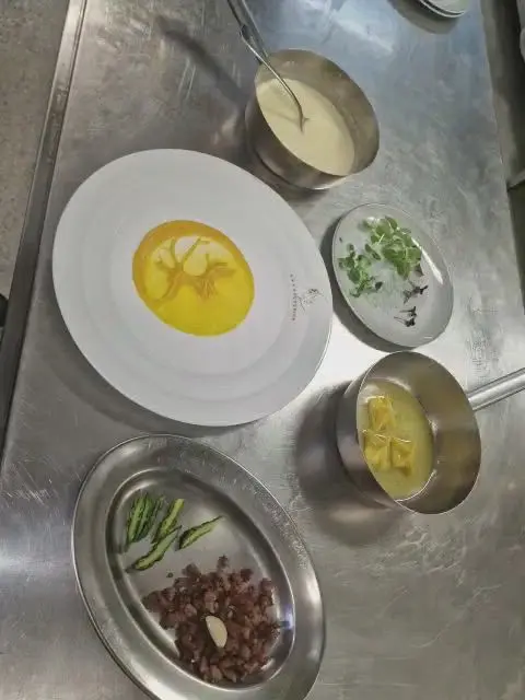 creation thumb for Fagotti al gorgonzola sausage asparagus pumpkin