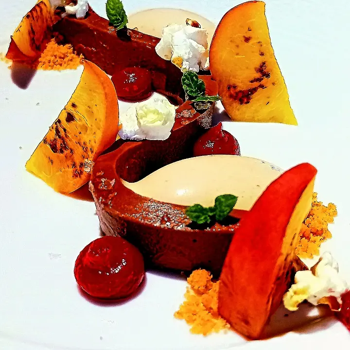 creation thumb for Valrhona flexible Ganache|Raspberry|Peach|Popcorn Ice-Cream