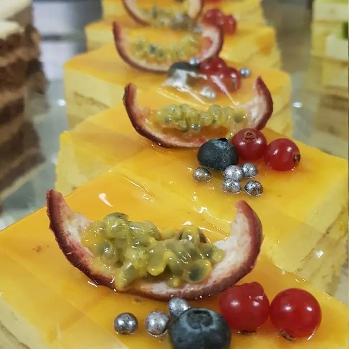 creation thumb for Passionfruit Schnitte #Crispies
